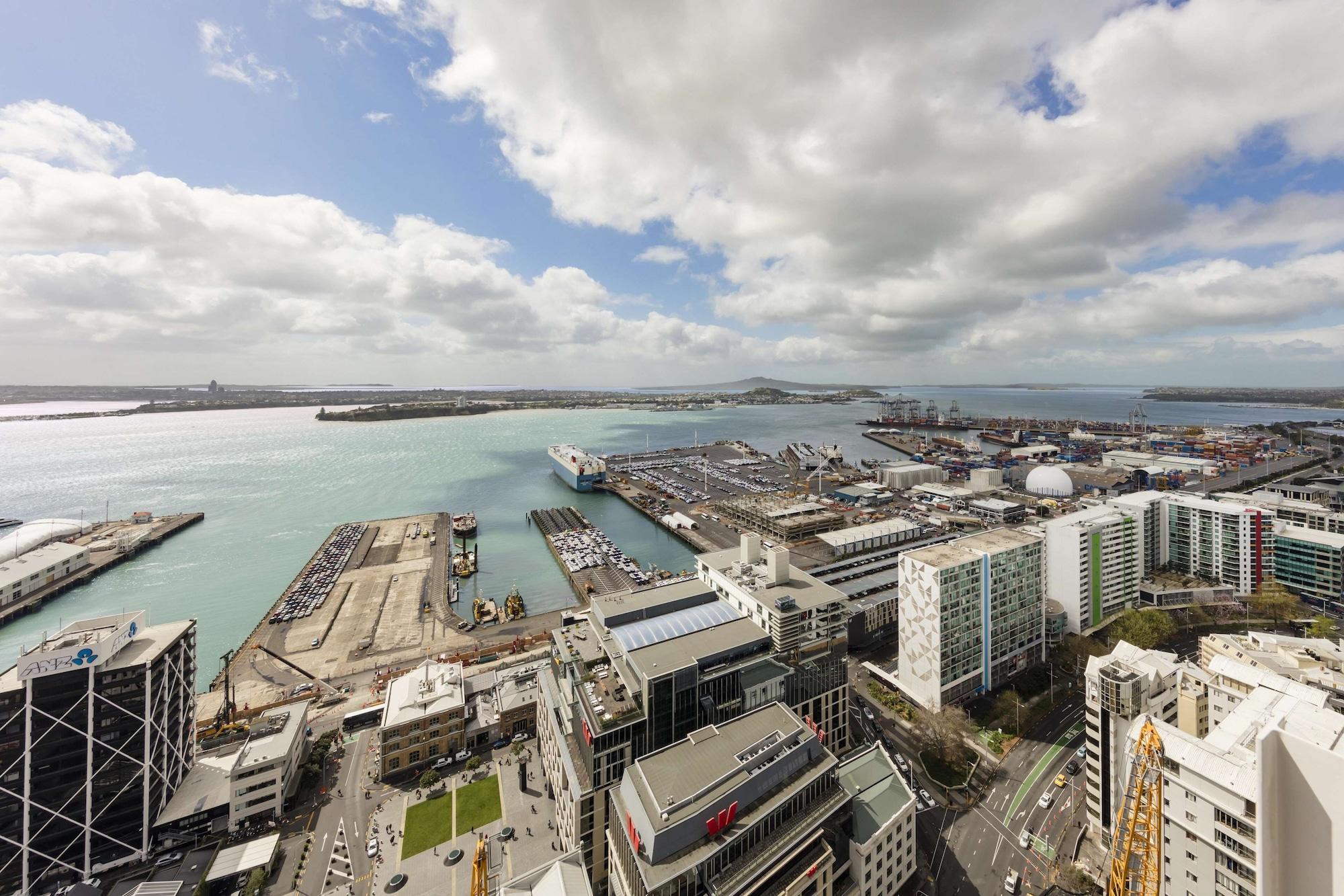 Auckland Harbour Suites Extérieur photo