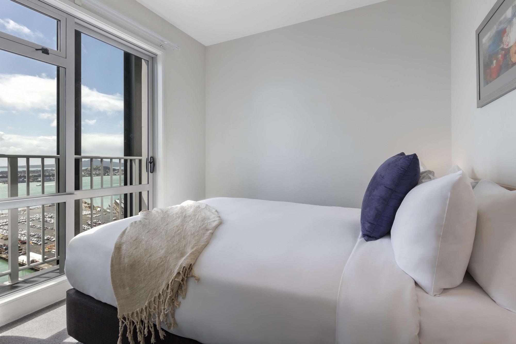 Auckland Harbour Suites Extérieur photo