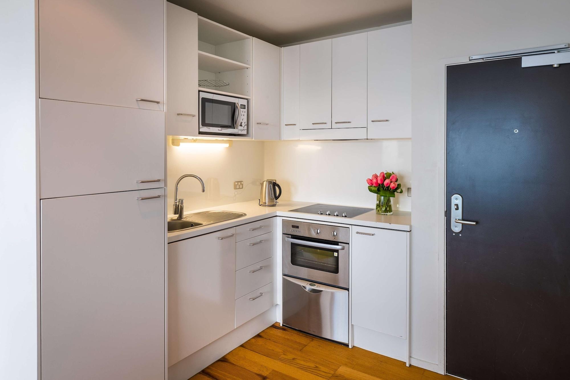 Auckland Harbour Suites Extérieur photo