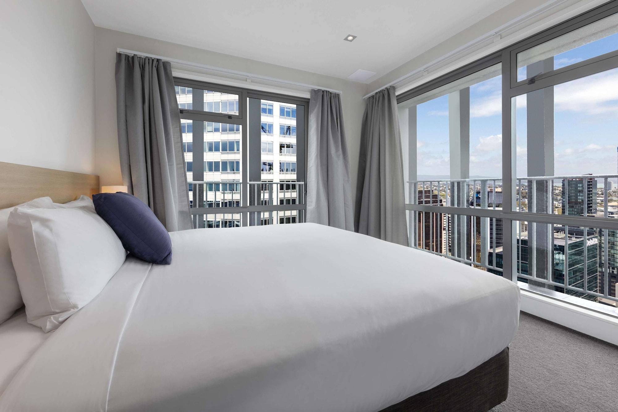 Auckland Harbour Suites Extérieur photo