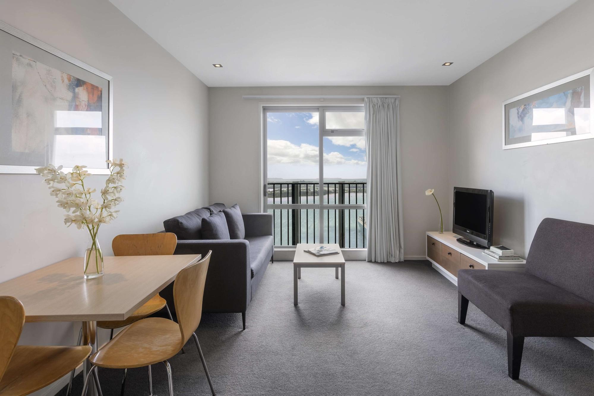 Auckland Harbour Suites Extérieur photo
